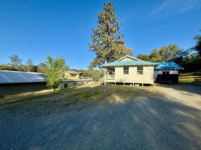 16083 Indian Springs Ranch Rd