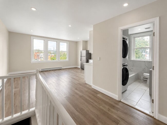 6900 Cedar Park Ave Unit 3