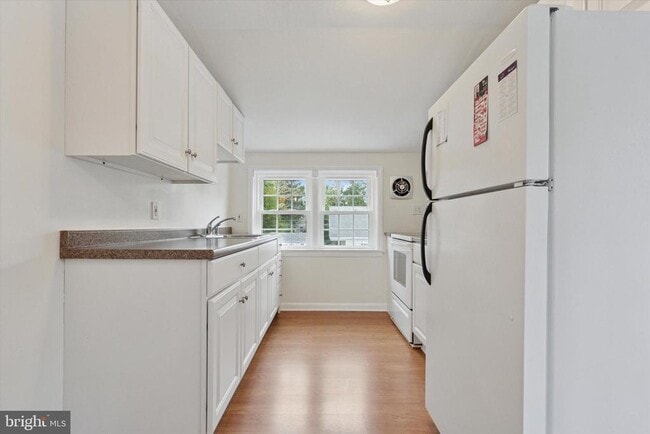 Photo - 607 Monument Ave