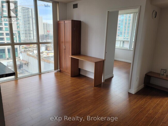 Photo - 265 Enfield Pl Unit 510