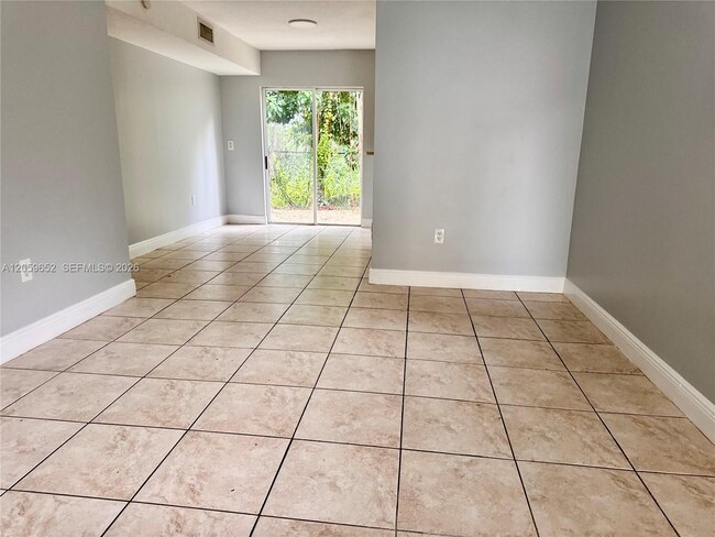1250 SE 31st Ct Unit 106-33
