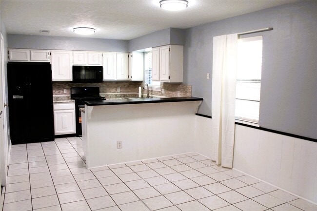 Photo - 1217 Brookhollow Dr