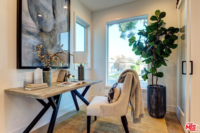 Photo - 6018 1/2-6018 1/2 Comey Ave