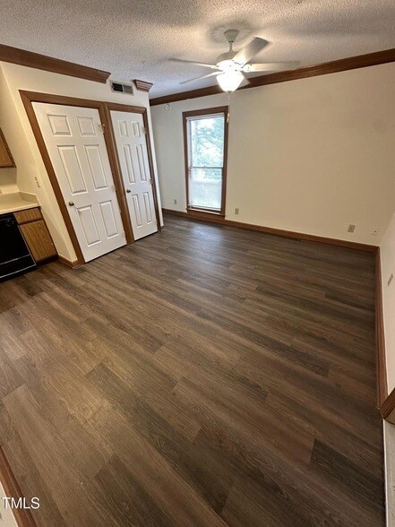 Building Photo - 3537 Ivy Commons Dr Unit 301