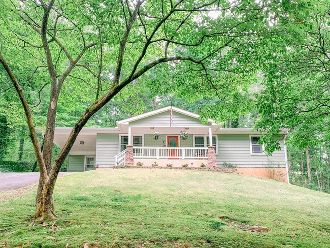 Building Photo - 239 Garren Cove Rd