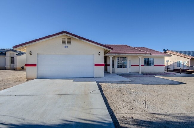 Photo - 72548 Sunnyslope Dr