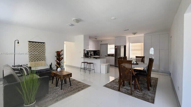 Photo - 1320 SW 17th Ave House