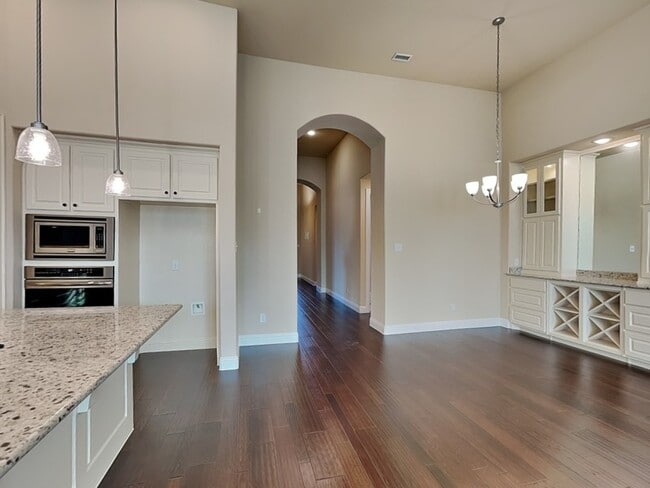 Photo - 14845 Belclaire Ave