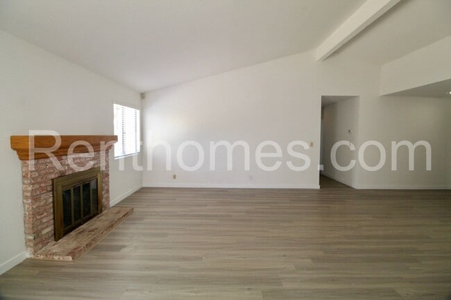 Photo - 2723 Malibu Pl