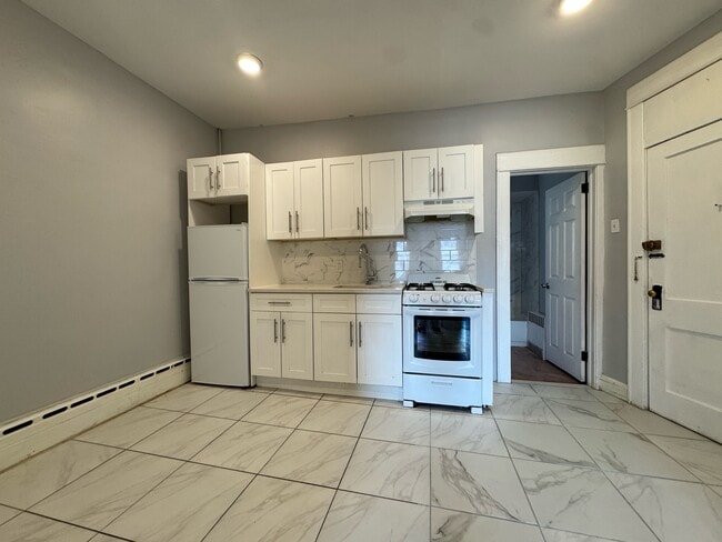Building Photo - 579 Avenue A Unit 1 Rental