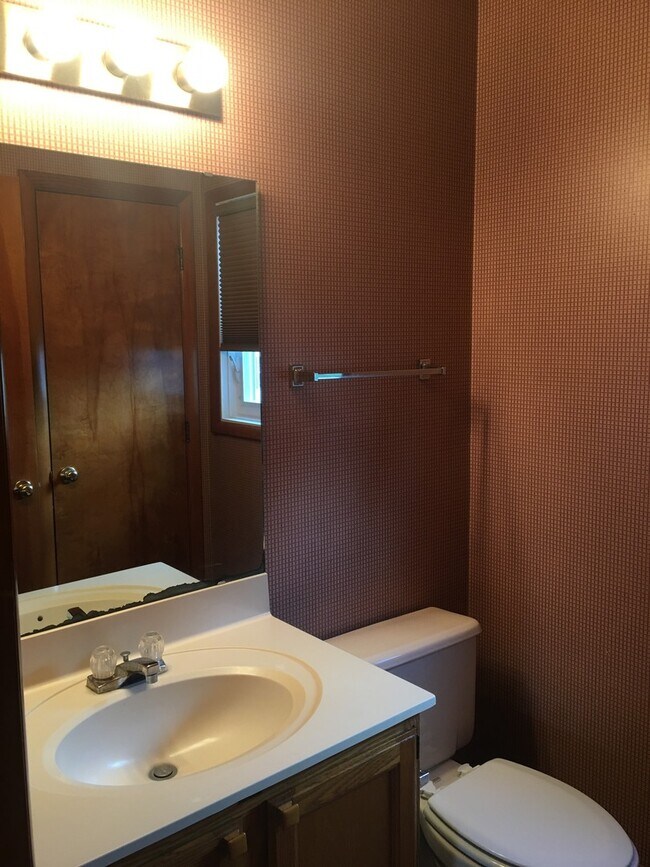 Townhome with Water View House Rental in Bridgeton, NC