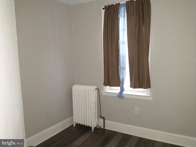 Photo - 6515 Germantown Ave Unit 2ND FLOOR