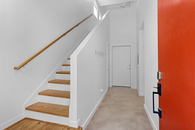 Photo - 5105 Lillian St