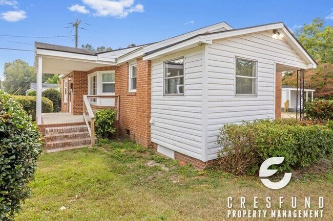 Photo - 3 Bedroom, 1 Bath with Fresh and Modernize...