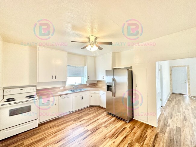 Photo - Charming 2-bedroom, 1-bathroom house near the Truckee river