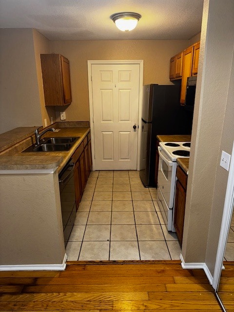 Photo - 4850 51st St W