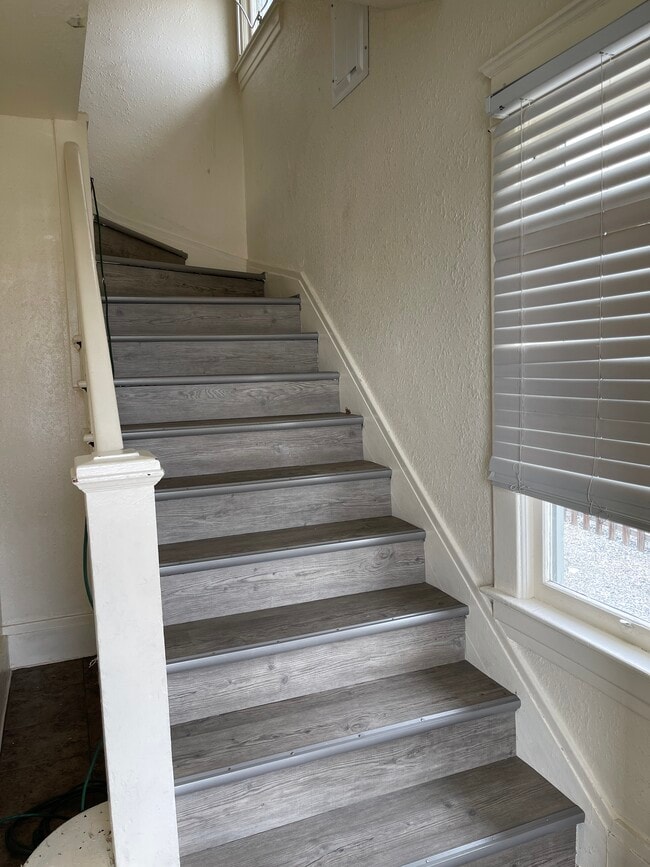 Photo - 412 S Mission St