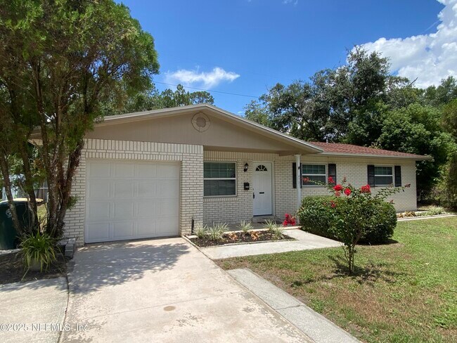 Building Photo - 4581 Praver Dr N Rental