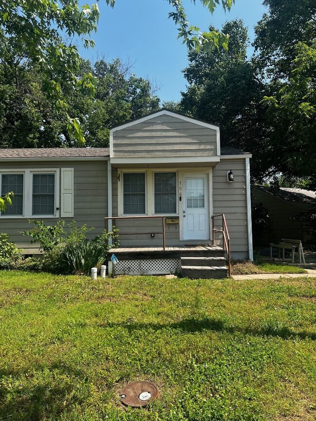 Central Location - Central Location House