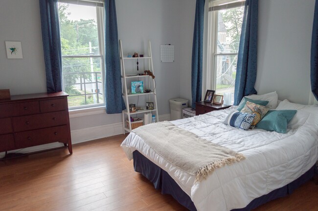 Master Bedroom - 3202 Hackberry St. Townhome