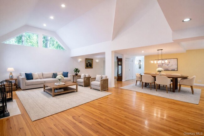 127 Wooleys Ln