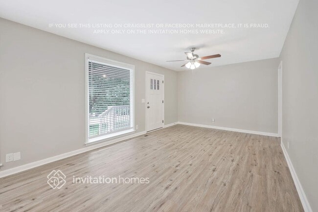 Photo - 6476 Paddington Way