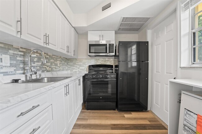 Photo - 2820 NE 201st Terrace Unit F110