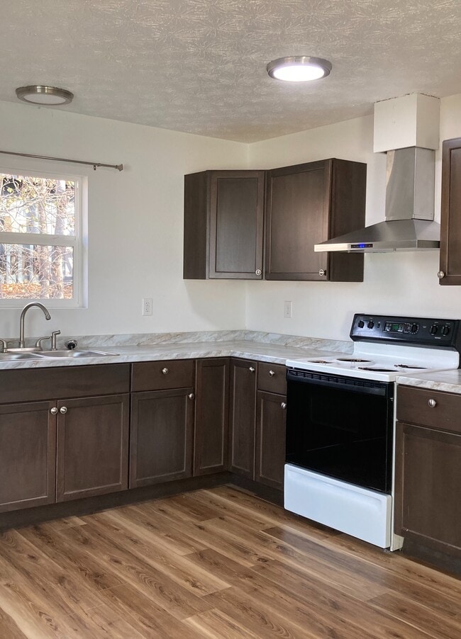 Photo - Peck Ave Unit 4