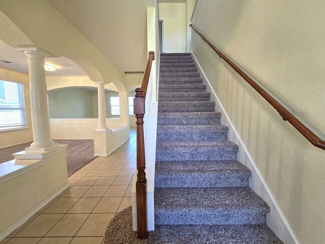 Photo - 2405 S Clear Creek Rd