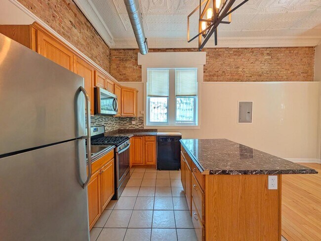 Photo - 2048 W Evergreen Ave Unit 1