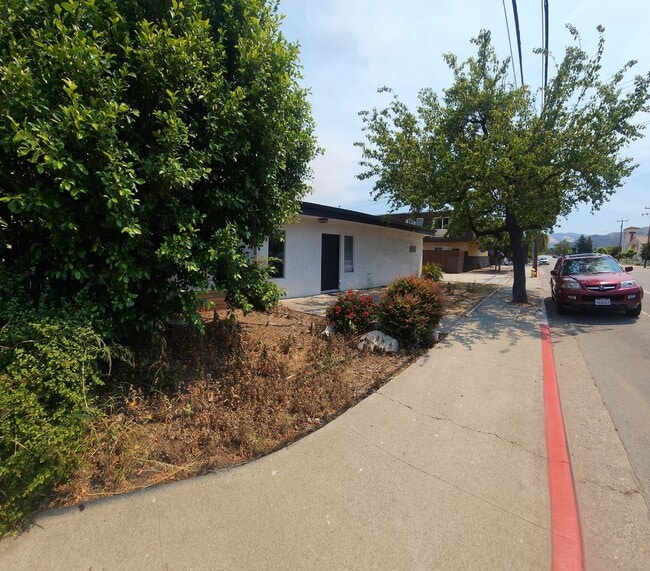 Photo - 556-556 Foothill Blvd Unit Foothill 550