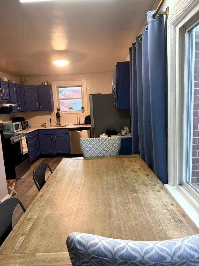 Photo - 5017-5019 N Bay Ridge Ave