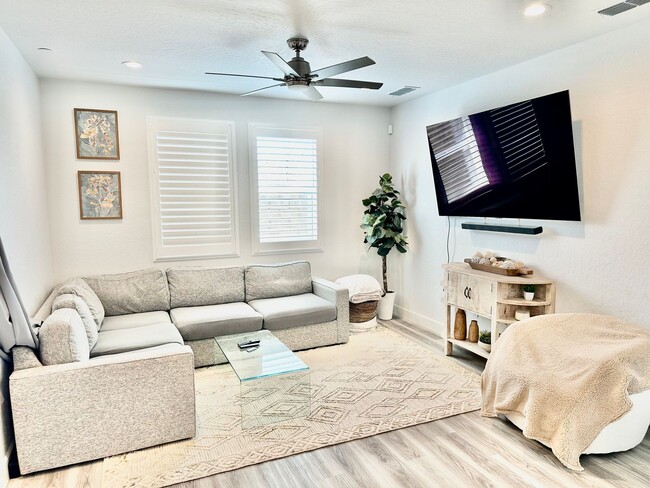 Photo - Gorgeous Riverstone 3/2