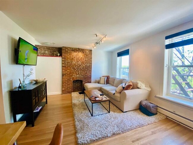 Building Photo - 222 Bloomfield St Unit 6R