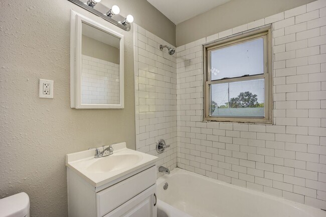 Photo - SF-604-2101 South V Street Duplex Apartment Unit 2103 South V Street
