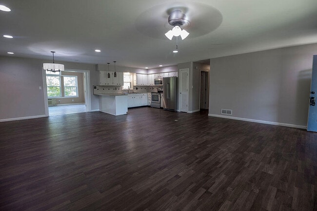 Photo - 3021 W Rte K