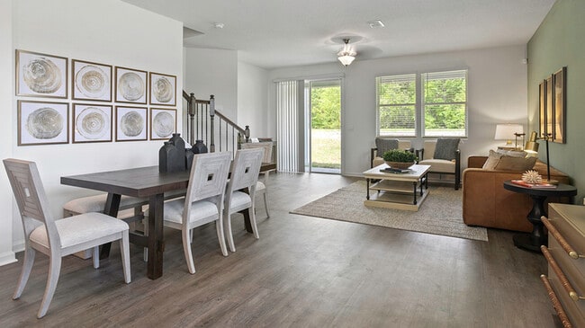 Equinoccio Oeste - Equinox West Townhomes