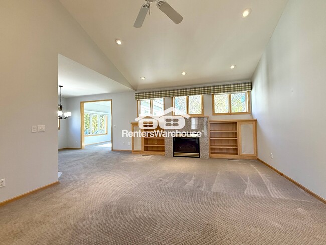 Photo - 9536 Windflower Pl N