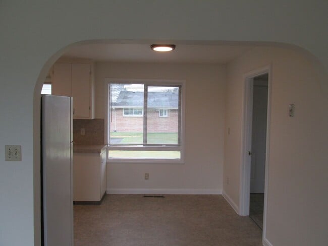 Photo - 2 Bedroom house in Burlington