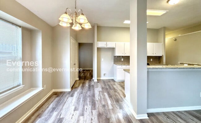 Photo - 9926 Goldenglade Dr