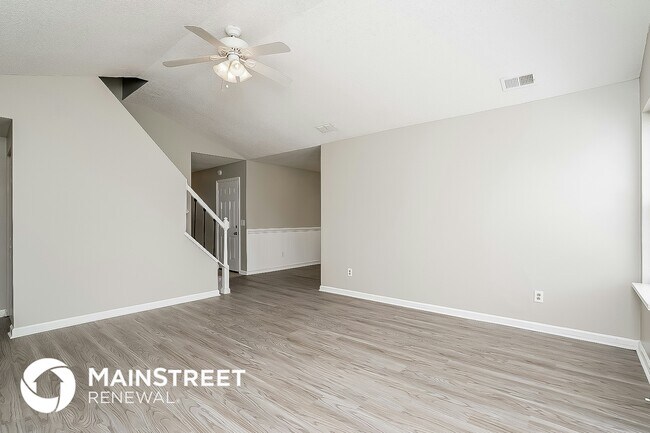 Photo - 423 Lake Forest Dr