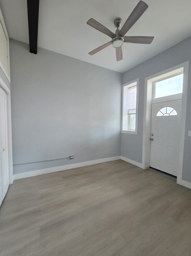 Photo - 2642 W Pratt Blvd Unit 1