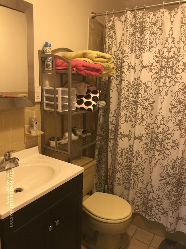 521 Massachusetts Ave Unit 2