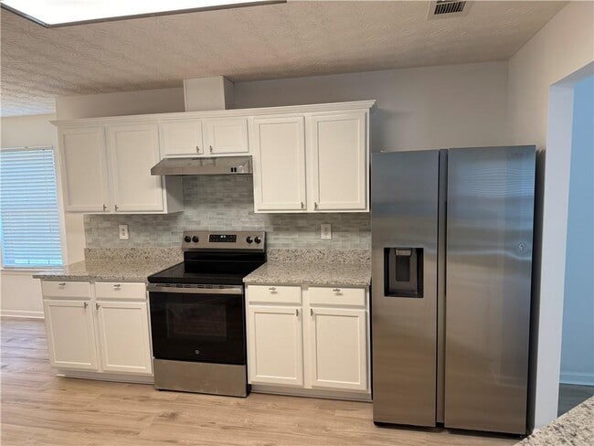 Photo - 3720 Crescent Walk Ln NE