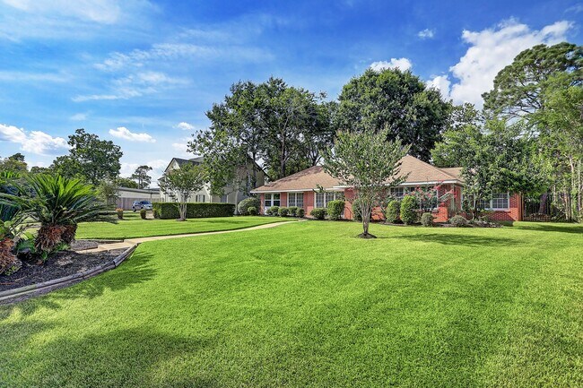Photo - 3709 Parkwood Dr