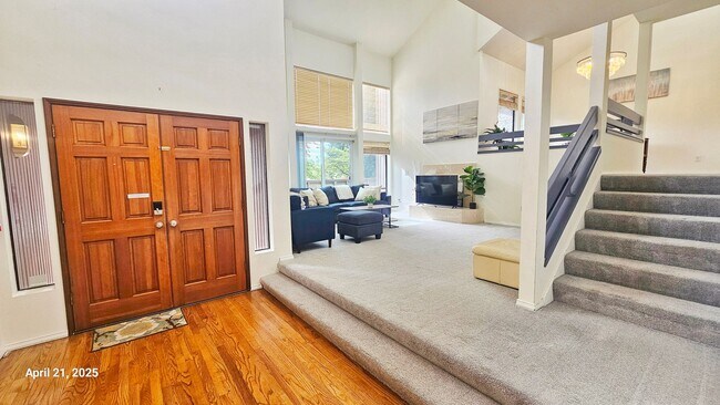 Photo - Beautiful Remodeled 4 Bedroom and 2.5 Bathroom Single Family House - Bellevue