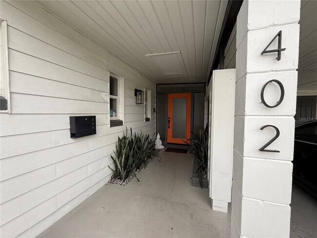 Photo - 402 Doolittle St