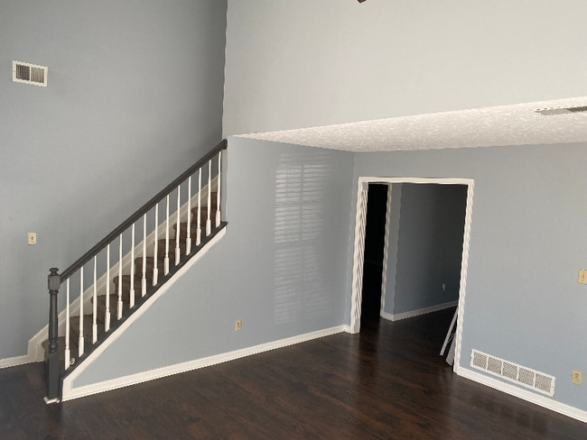 Photo - 2009 Stonewood Ln