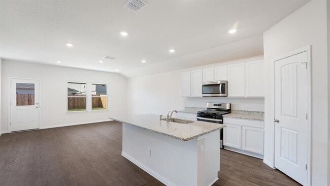 Photo - 14021 Feinstein St