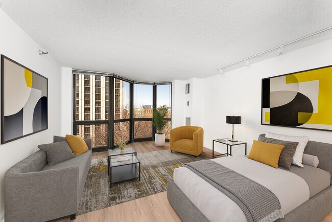 Photo - 1000 N. LaSalle